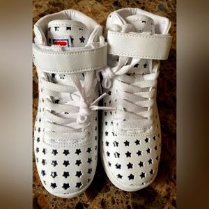 Fila hightop fashion sneakers